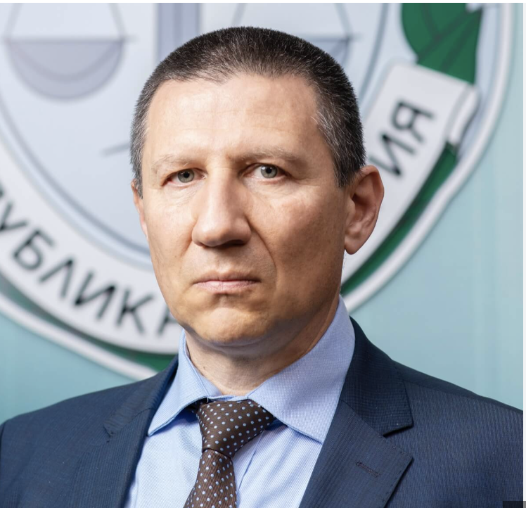 Носи ли Борислав Сарафов дисциплинарна отговорност за това, че блокира упражняването на ексклузивни правомощия на главния прокурор